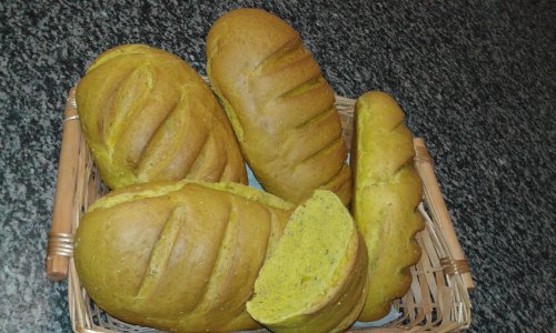 Pane alla curcuma